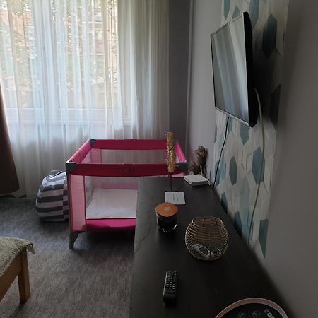 Dora Apartman Best Location & Free Parking Debreczyn Zewnętrze zdjęcie
